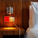 Hotel Express Bilbao Airport By Ihg 3*