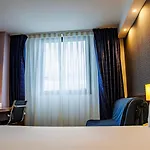 Hotel Express Bilbao Airport By Ihg