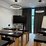 Express Bilbao Airport By Ihg 3*