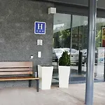 Express Bilbao Airport By Ihg Hotel