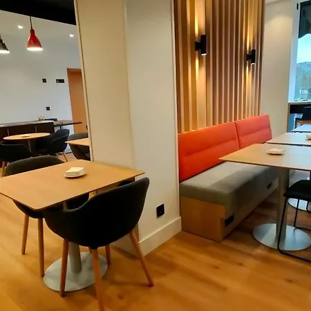 Express Bilbao Airport By Ihg 酒店 3*