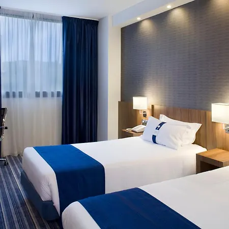 Express Bilbao Airport By Ihg Hotel 3*