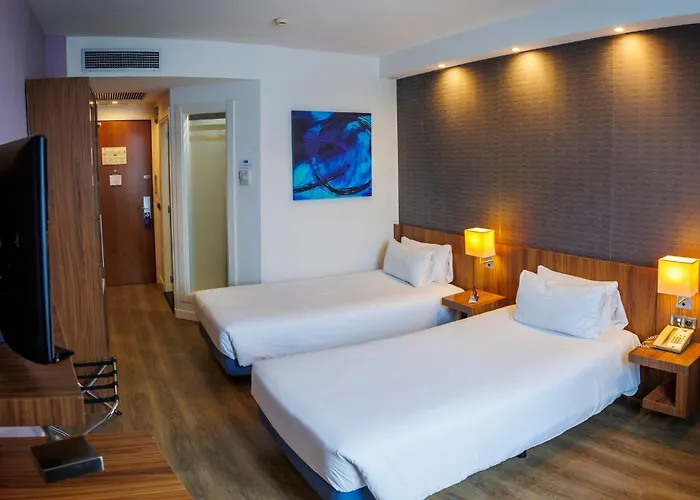 Express Bilbao Airport By Ihg 3*