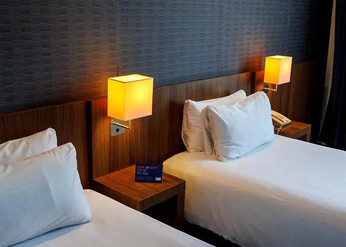 Express Bilbao Airport By Ihg Hotel 3*