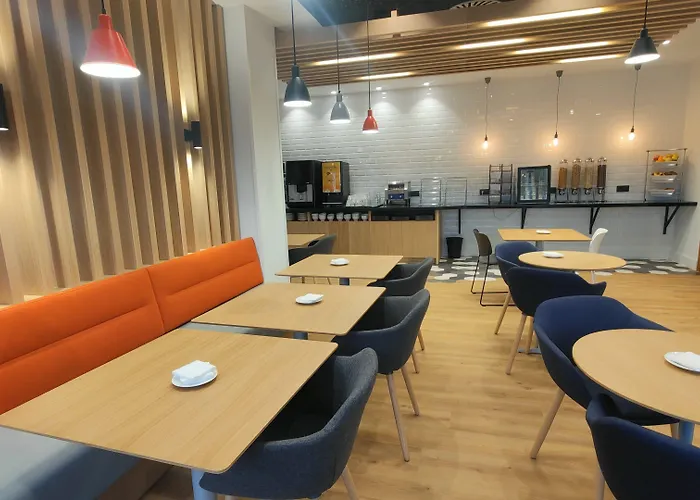 Express Bilbao Airport By Ihg 3*