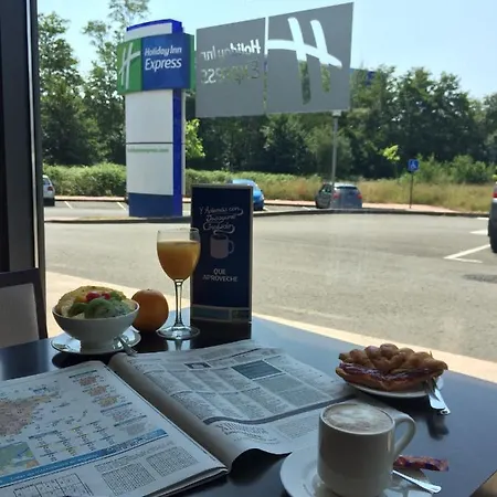 Express Bilbao Airport By Ihg 3* דריו