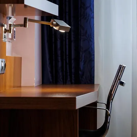 Express Bilbao Airport By Ihg מלון 3*