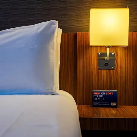 Otel Express Bilbao Airport By Ihg Derio