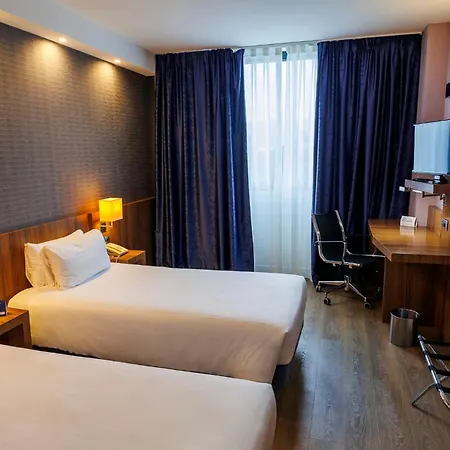Express Bilbao Airport By Ihg 3* ديريو