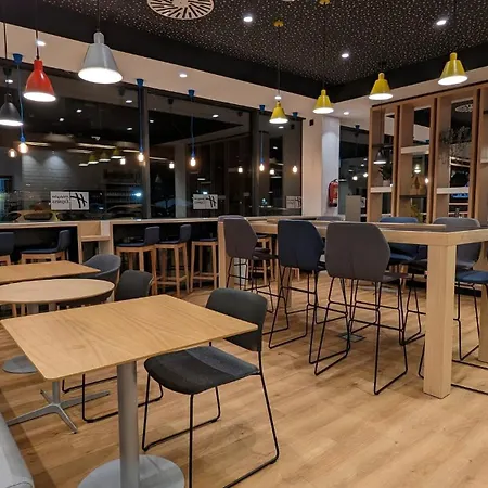 Express Bilbao Airport By Ihg فندق