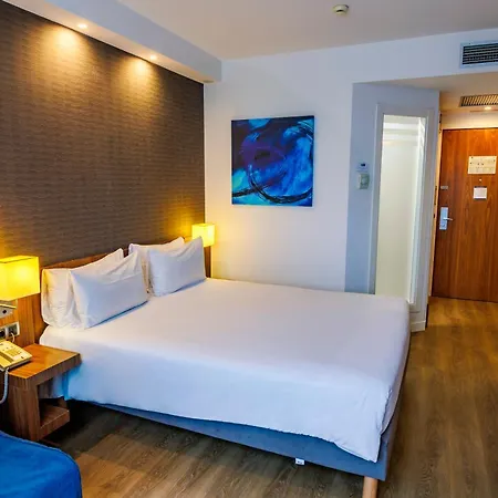 Express Bilbao Airport By Ihg فندق 3*
