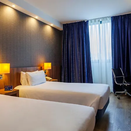 Express Bilbao Airport By Ihg 3*