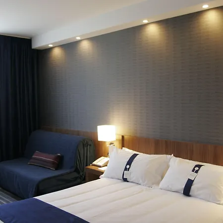 Express Bilbao Airport By Ihg فندق
