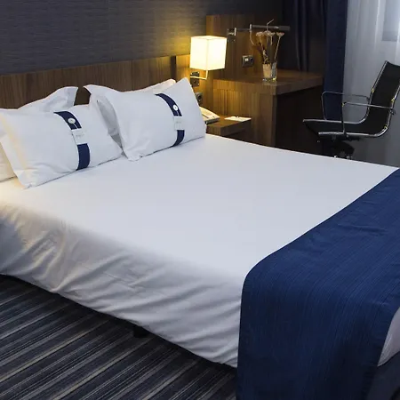 מלון Express Bilbao Airport By Ihg דריו