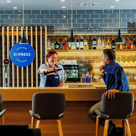 Express Bilbao Airport By Ihg Hotel Derio