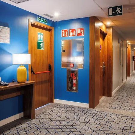 Express Bilbao Airport By Ihg 3* דריו