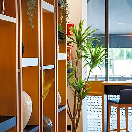 Express Bilbao Airport By Ihg 3* ديريو