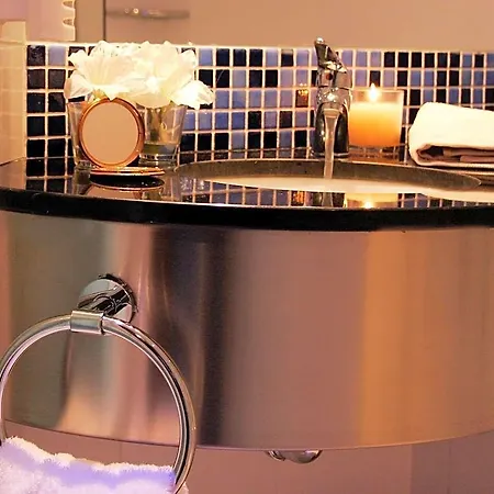 Express Bilbao Airport By Ihg Hotel 3*
