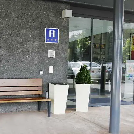 Express Bilbao Airport By Ihg Hotel