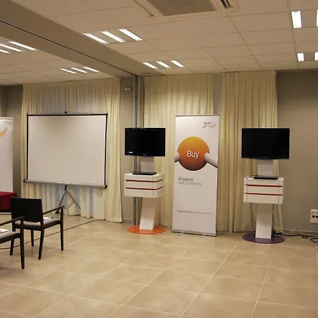 Otel Express Bilbao Airport By Ihg Derio