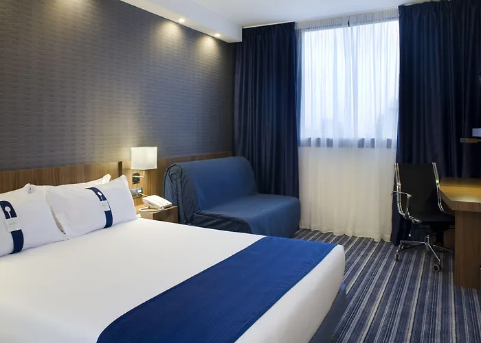 Hotel Express Bilbao Airport By Ihg