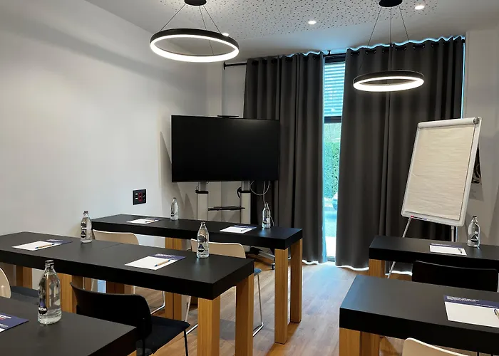 Express Bilbao Airport By Ihg 3*