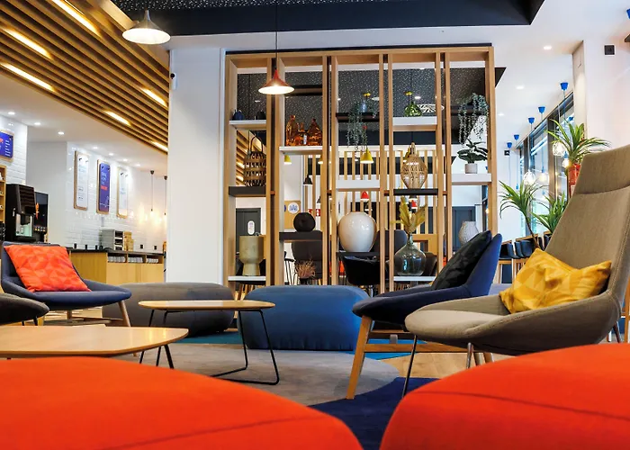 Express Bilbao Airport By Ihg Hotel 3*