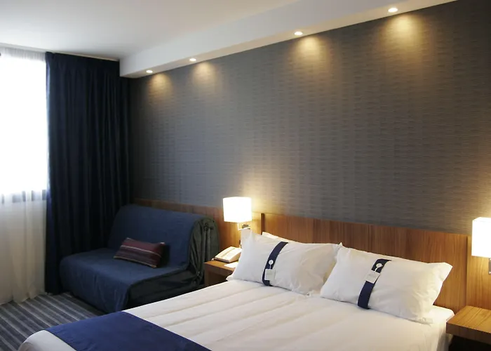 Express Bilbao Airport By Ihg Hotel