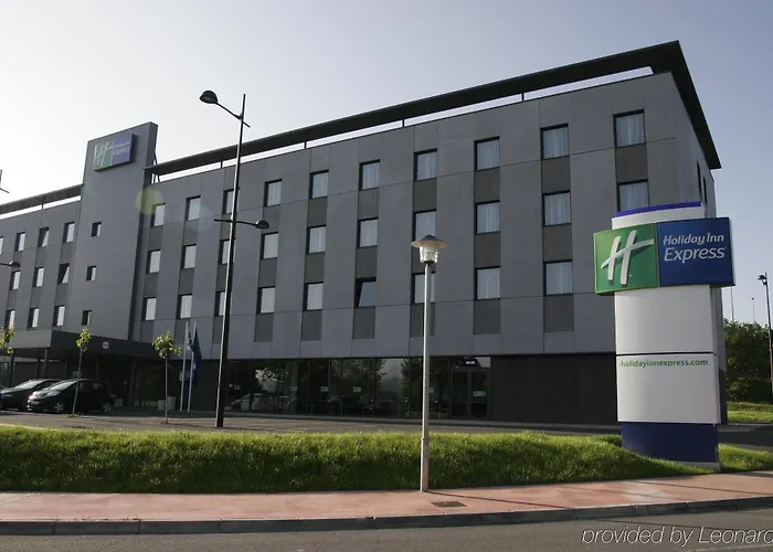 Hotel Express Bilbao Airport By Ihg