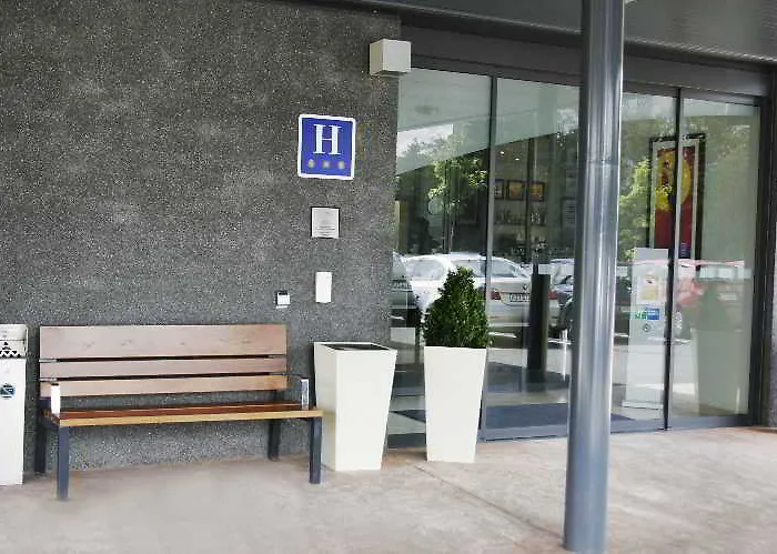 Express Bilbao Airport By Ihg Hotel